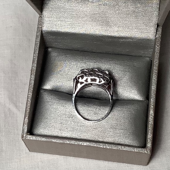 Antique Cut Sterling Silver Dinner Ring - Picture 4 of 5